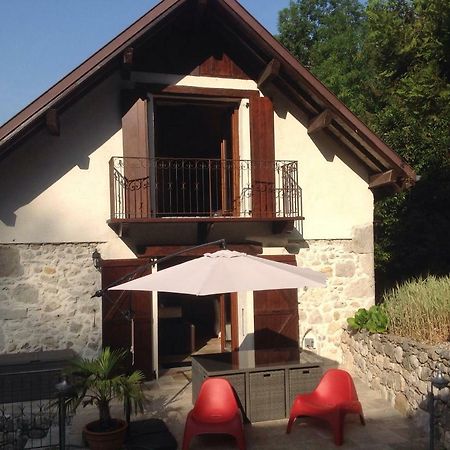 Chambres D'Hotes Des Lodges De La Cascade Yenne 外观 照片