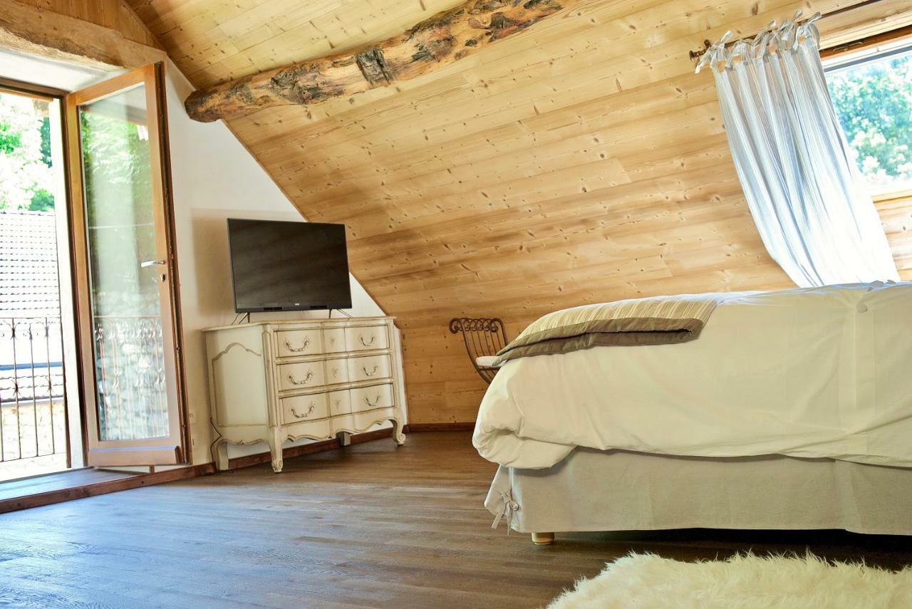 Chambres D'Hotes Des Lodges De La Cascade Yenne 外观 照片