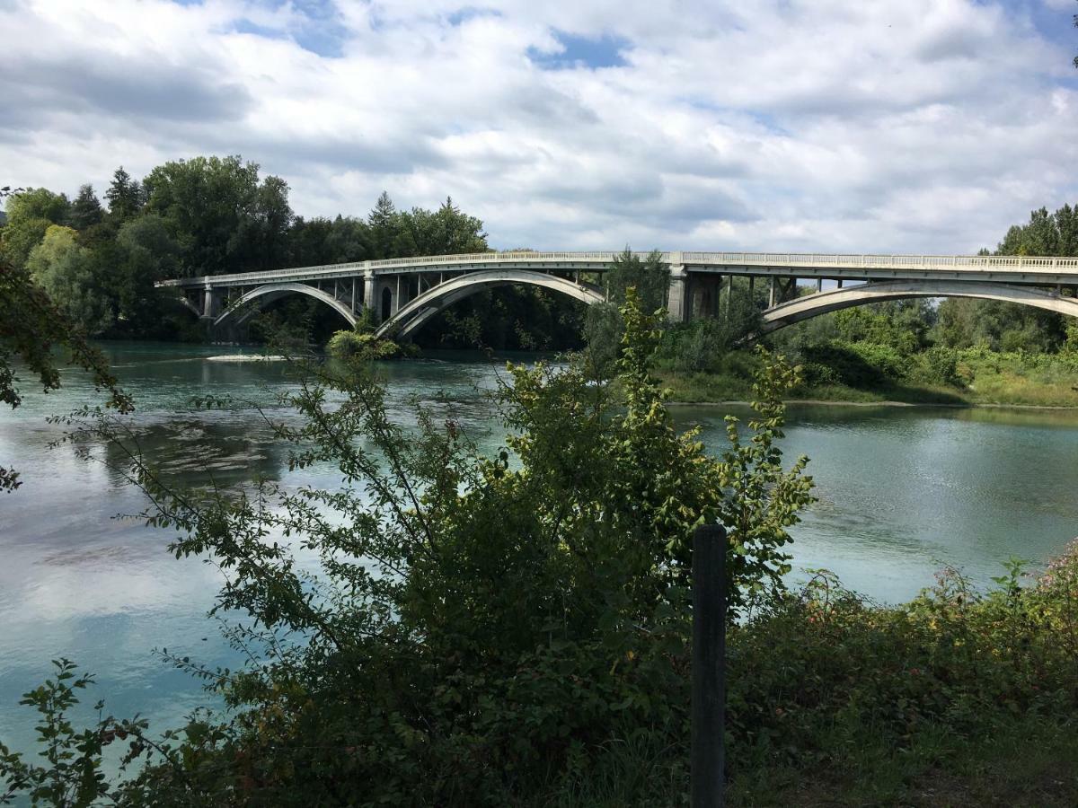 Chambres D'Hotes Des Lodges De La Cascade Yenne 外观 照片