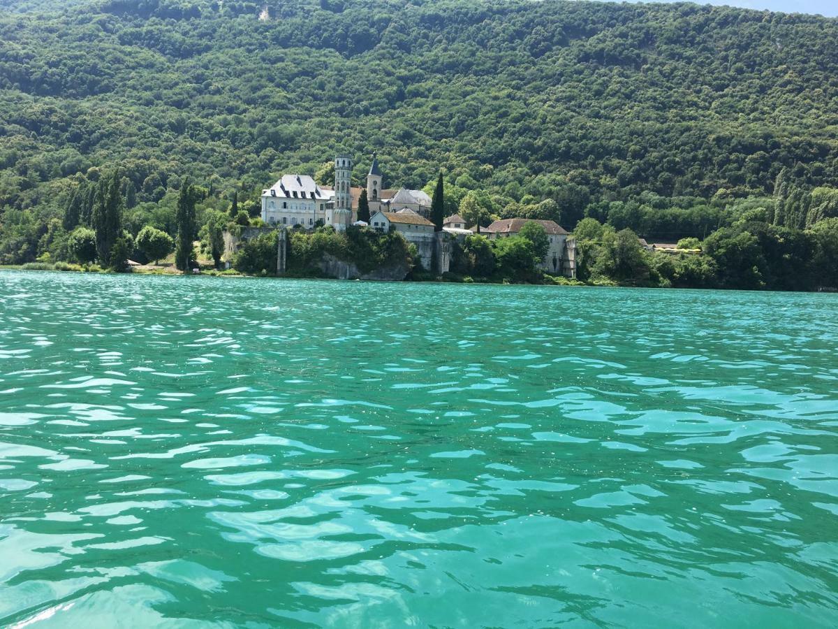 Chambres D'Hotes Des Lodges De La Cascade Yenne 外观 照片